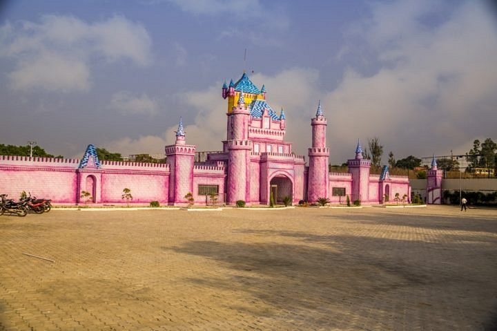 Taxi Service in Meerut