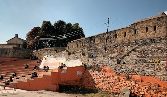 Dehradun to Pithoragarh Taxi