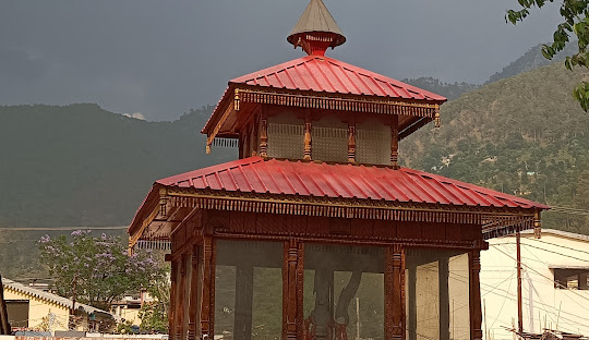 Taxi service in Uttarkashi